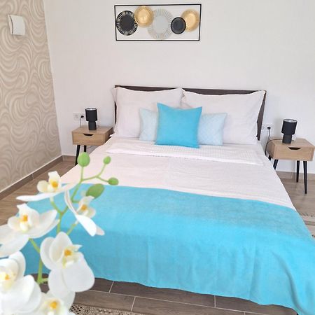 Varfal Apartman Eger Extérieur photo