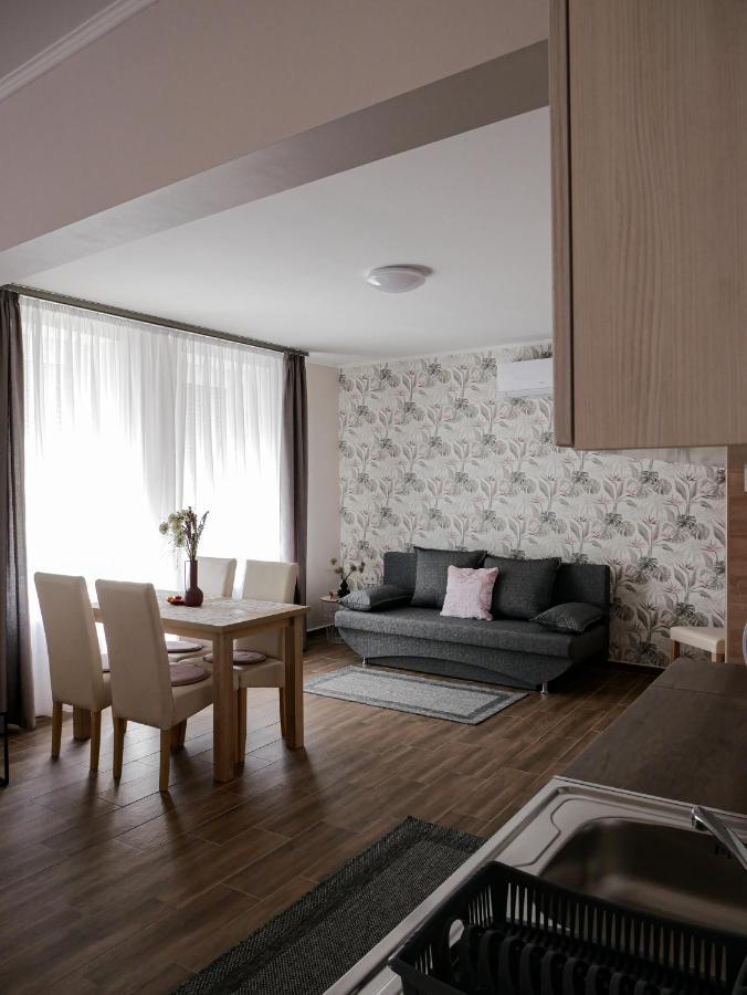 Varfal Apartman Eger Extérieur photo
