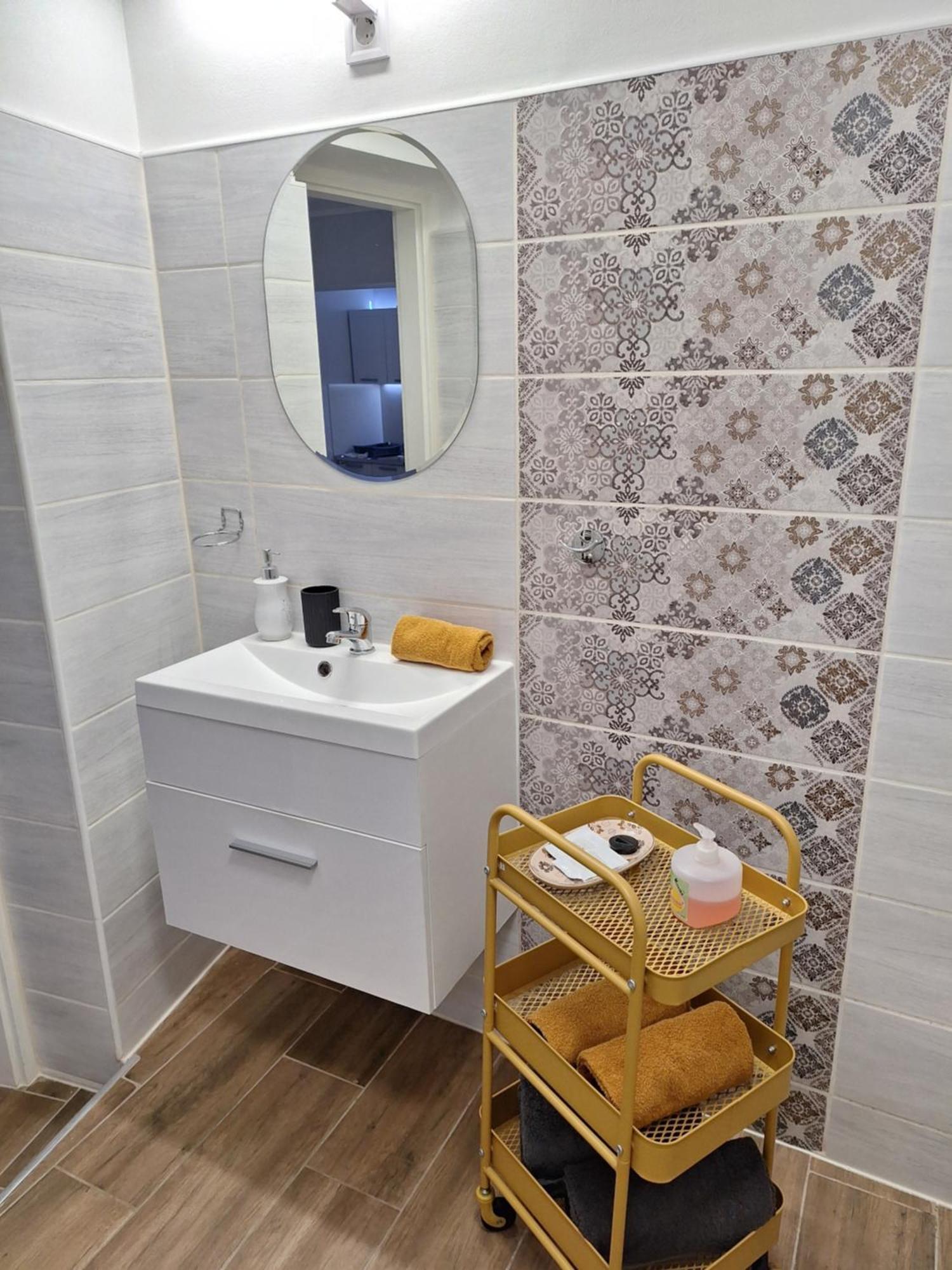Varfal Apartman Eger Extérieur photo