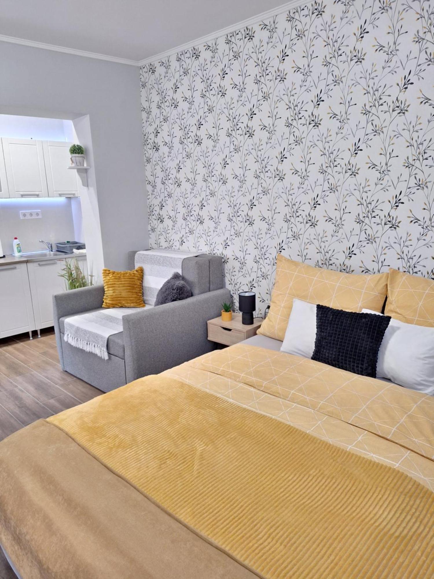 Varfal Apartman Eger Extérieur photo