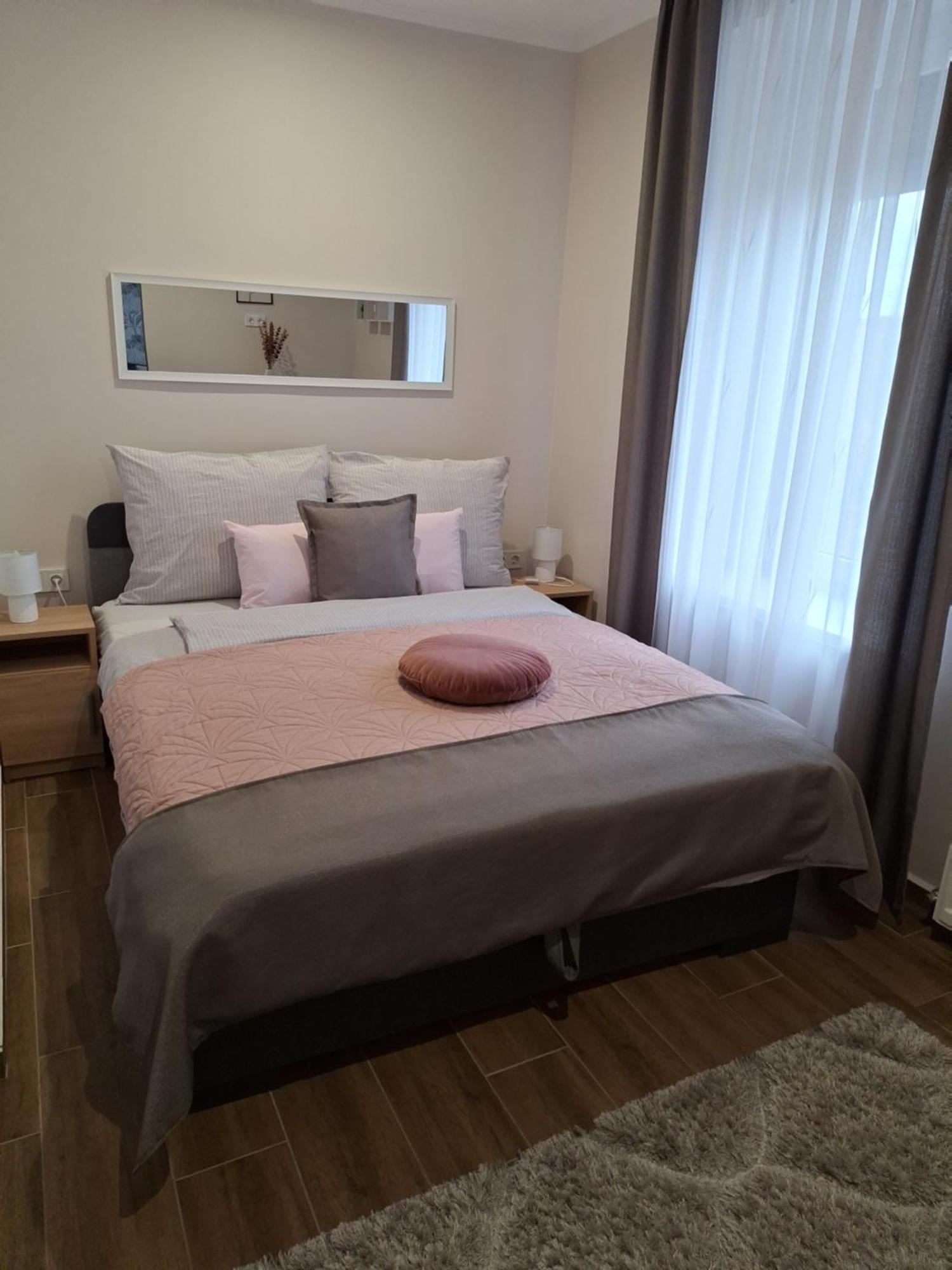 Varfal Apartman Eger Chambre photo
