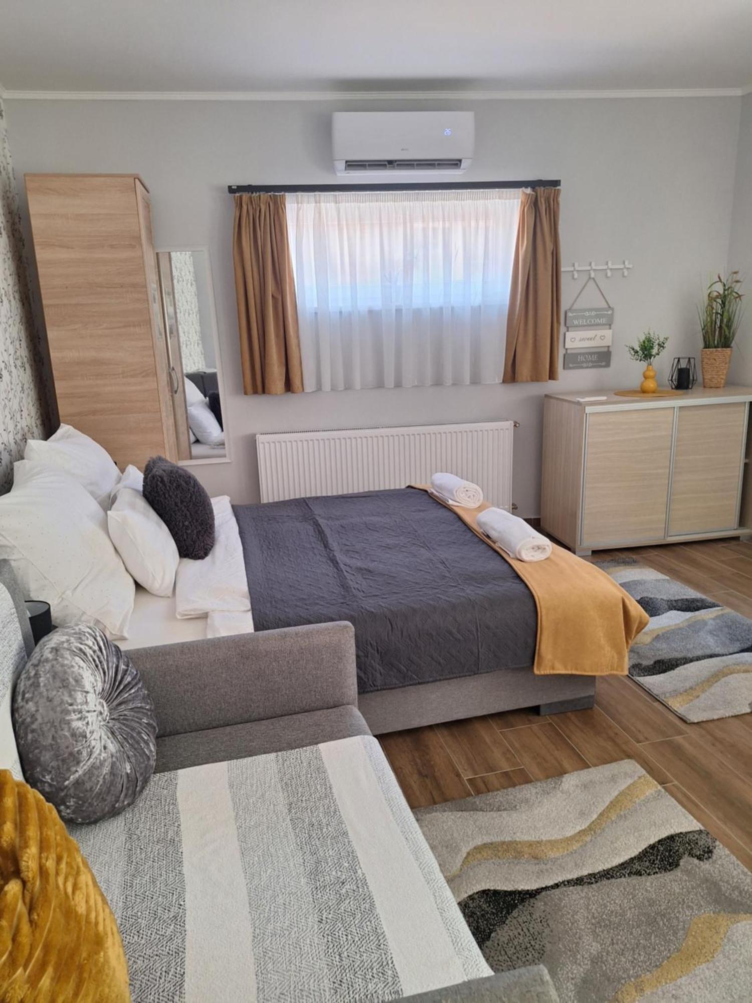 Varfal Apartman Eger Extérieur photo