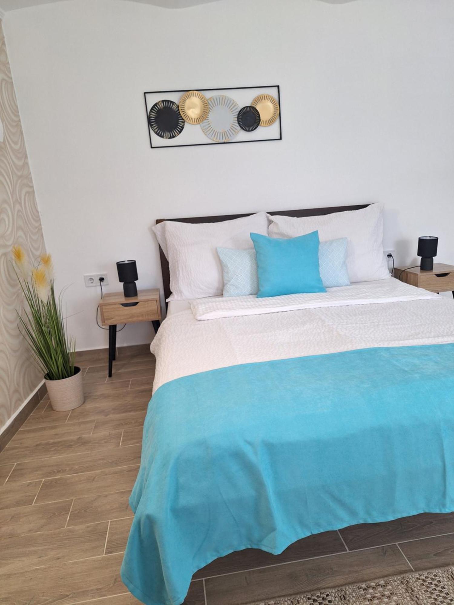 Varfal Apartman Eger Extérieur photo