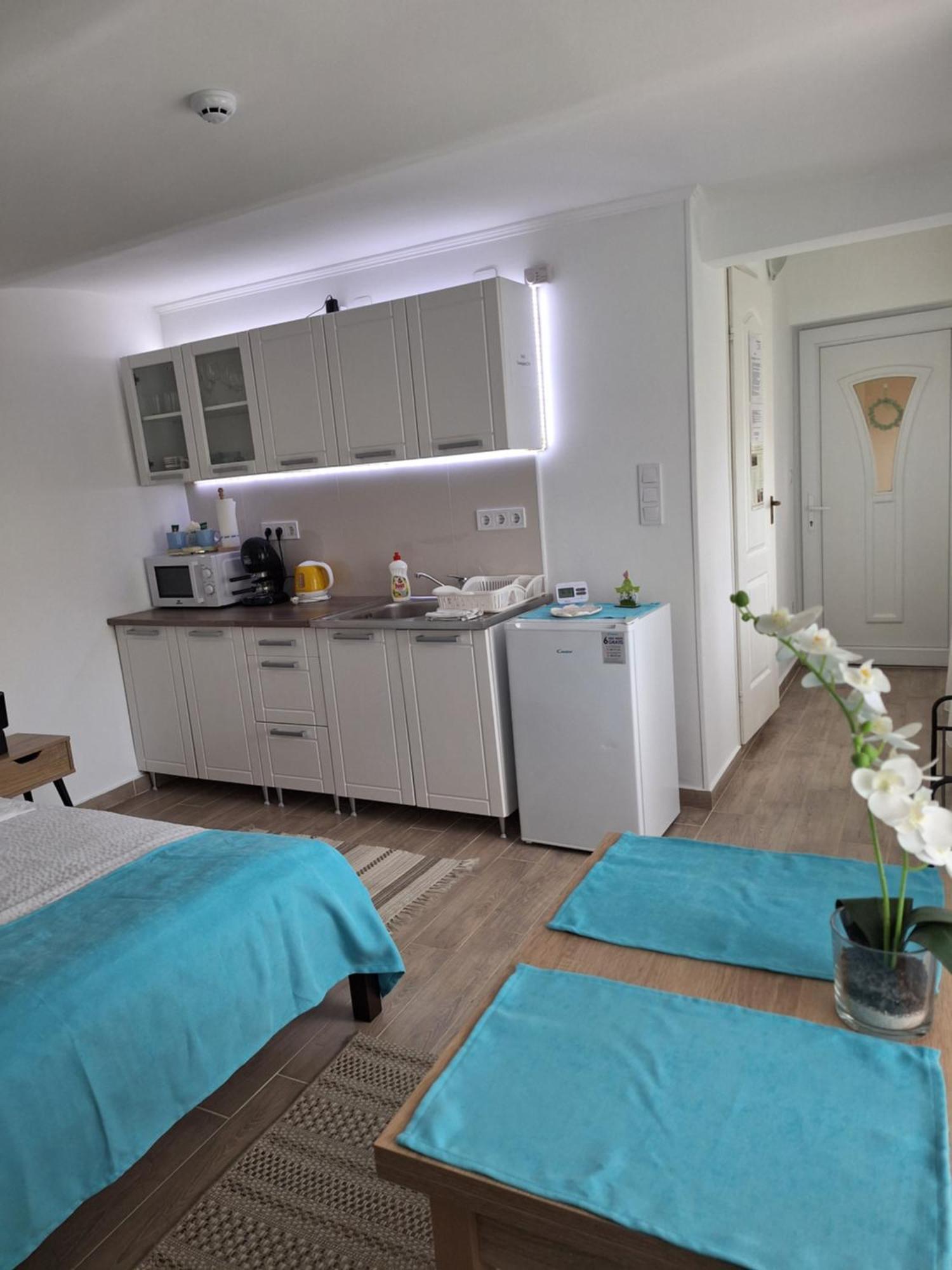 Varfal Apartman Eger Chambre photo