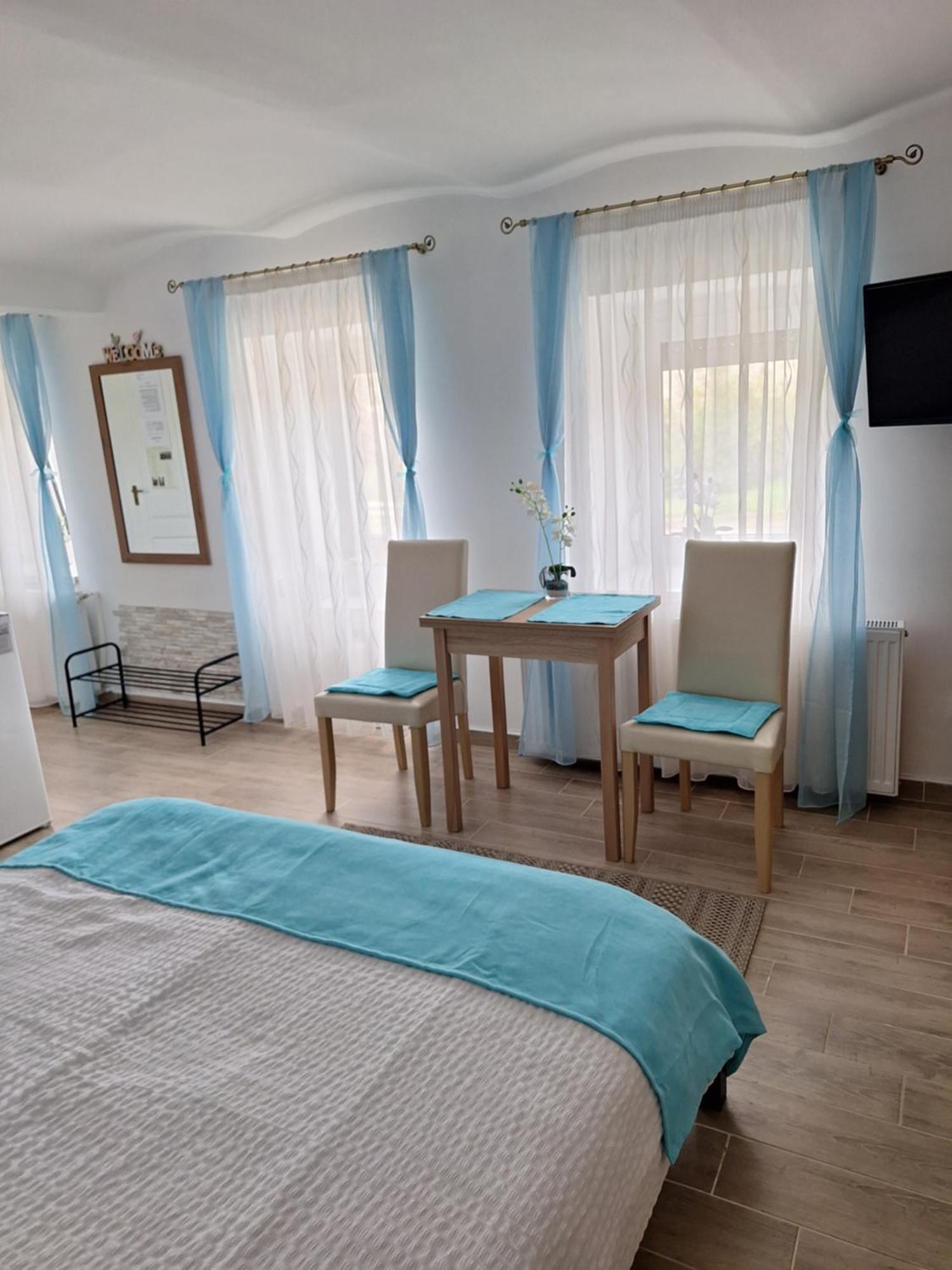 Varfal Apartman Eger Extérieur photo